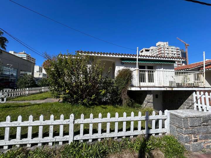 Casa en alquiler en Bauprés (Calle 18), Punta Del Este