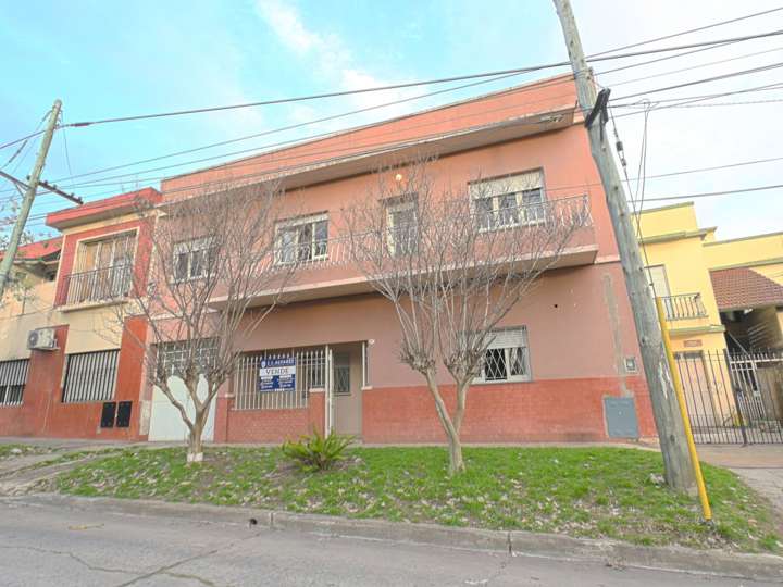 Casa en venta en Mercedes Álvarez, 806, El Palomar