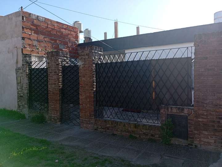 Edificio en venta en Carrizo, Buenos Aires