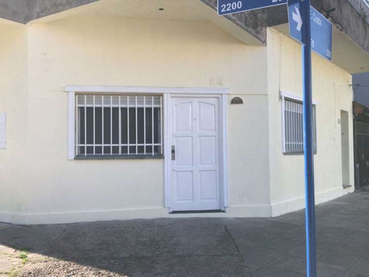 Departamento en venta en Sargento Cabral, 2198, Buenos Aires