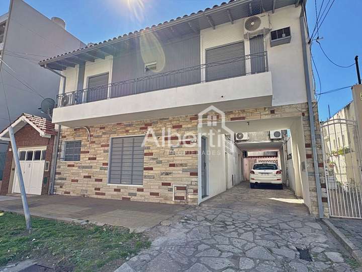 Casa en venta en Del Himno, 9, Haedo