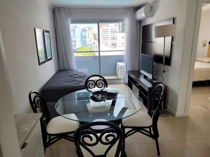 Apartamento en venta en Los Arrecifes (Calle 25), Punta Del Este