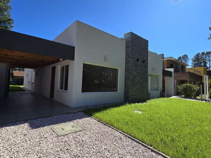 Casa en venta en Santiago Vázquez, Piriápolis