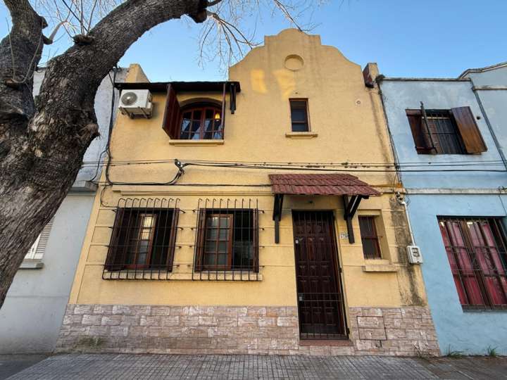 Casa en venta en Tuyutí, Montevideo