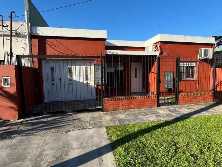 Casa en venta en Concejal Acosta, Bella Vista
