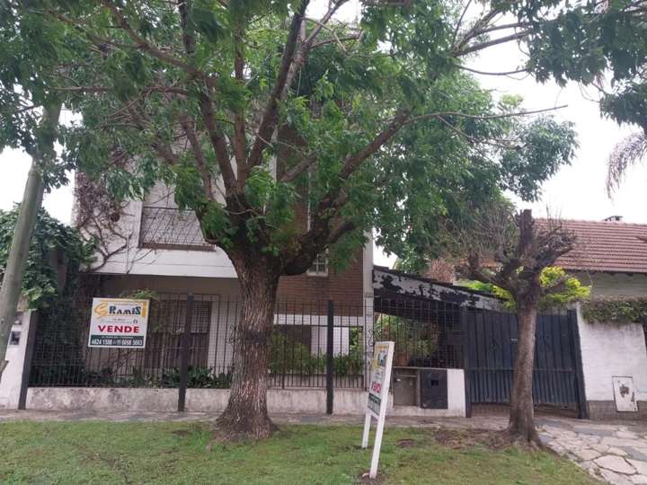 Casa en venta en Intendente Carlos Ratti, 515, Buenos Aires