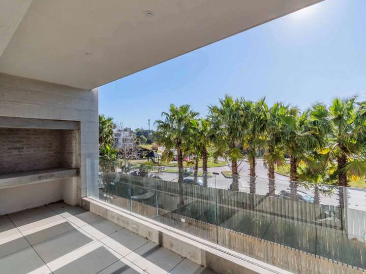 Apartamento en venta en Carrasco Norte, Montevideo