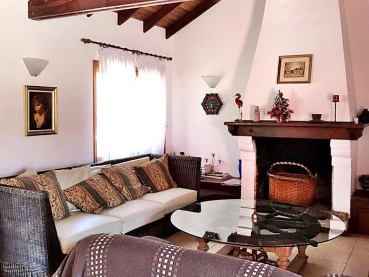 Casa en venta en Avenida Isabel de Castilla, Punta Del Este