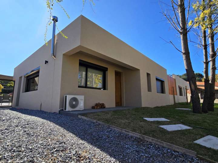 Casa en venta en Baveno, Piriápolis