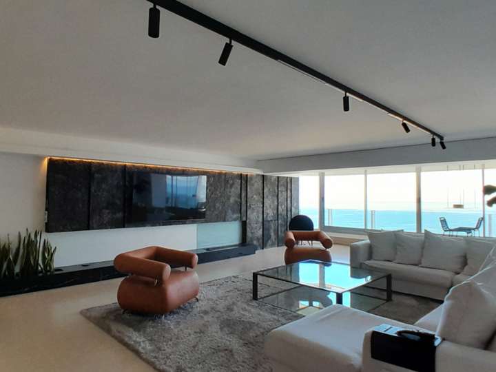 Apartamento en venta en Punta Del Este