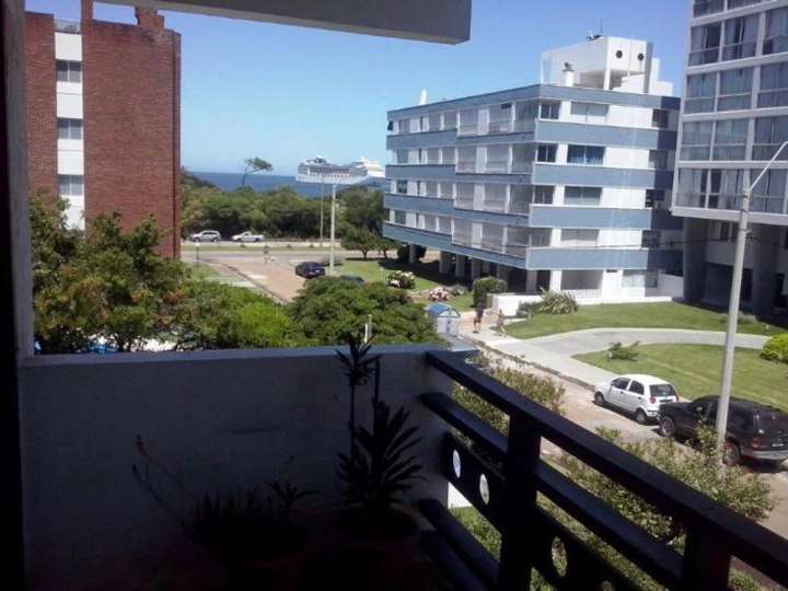 Apartamento en venta en Perú, Punta Del Este