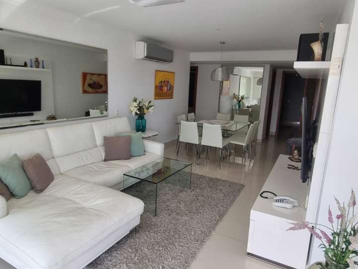 Apartamento en venta en Punta Del Este