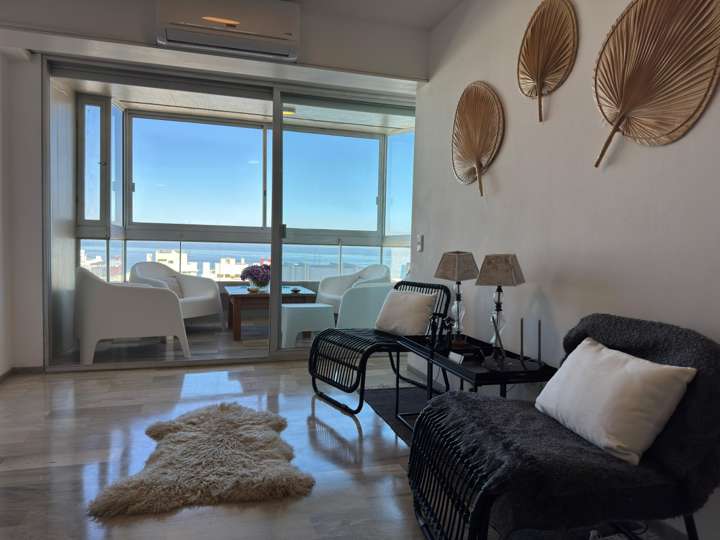 Apartamento en venta en Comodoro Gorlero (Calle 19), Punta Del Este