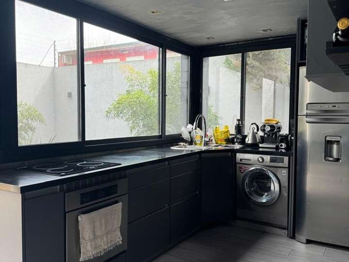 Casa en venta en Doctor Ignacio Arieta, 781, Villa Luzuriaga