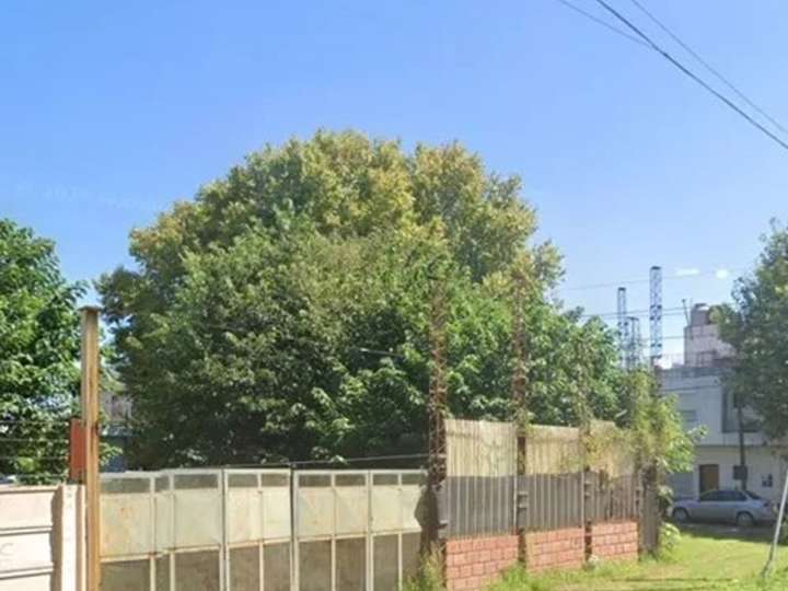 Terreno en venta en Cuba, 433, Villa Luzuriaga