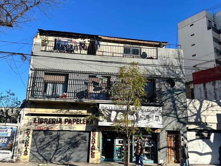 Edificio en venta en Avenida Rivadavia, Ciudad Autónoma de Buenos Aires