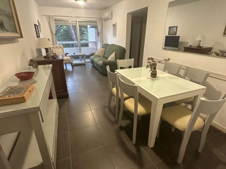 Apartamento en venta en Bulevar General José Gervasio Artigas, Punta Del Este