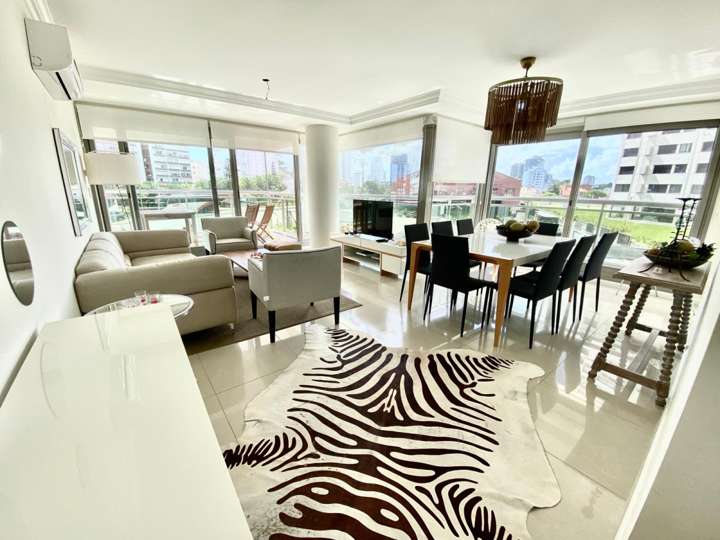 Apartamento en venta en Punta Del Este