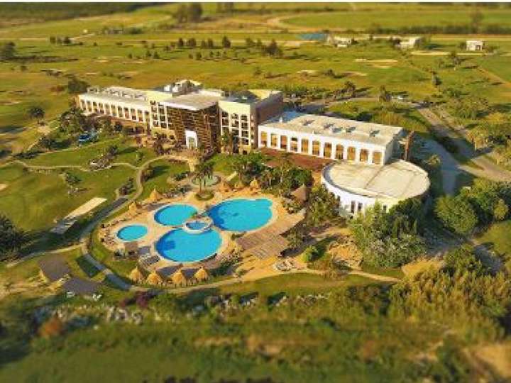 Terreno en venta en Rambla de las Américas, Colonia