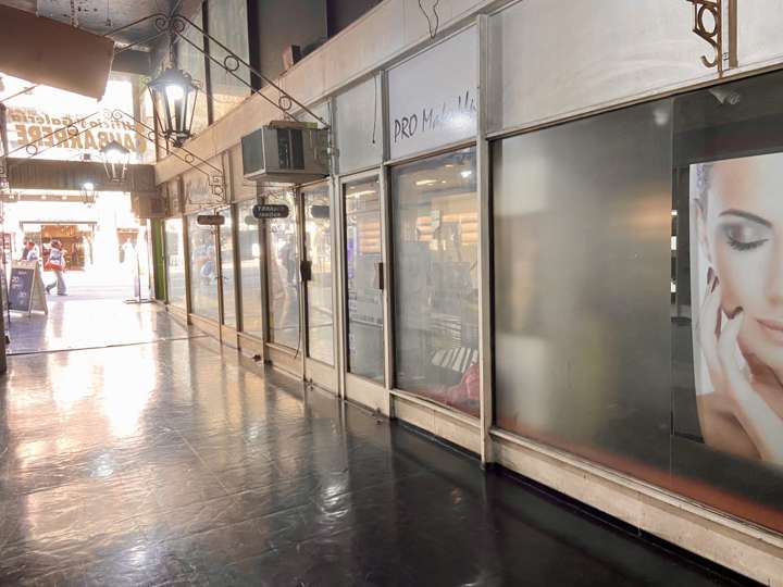 Comercial / Tienda en venta en Avenida 18 de Julio, Montevideo