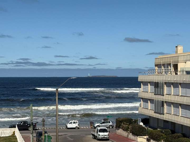 Apartamento en venta en Rambla General Artigas, Maldonado