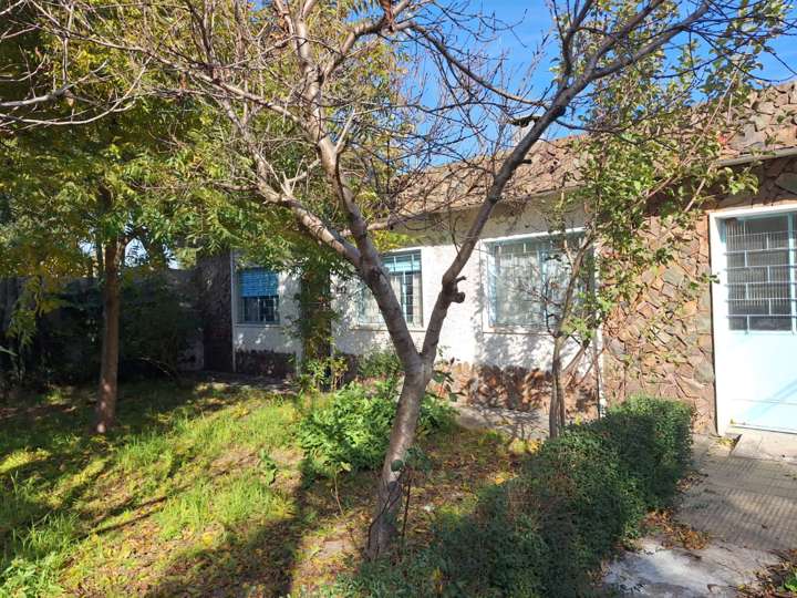 Casa en venta en Luis C Caviglia, Montevideo