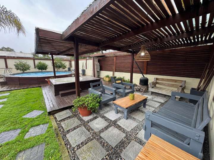 Casa en venta en Calle 3B, Atlántida