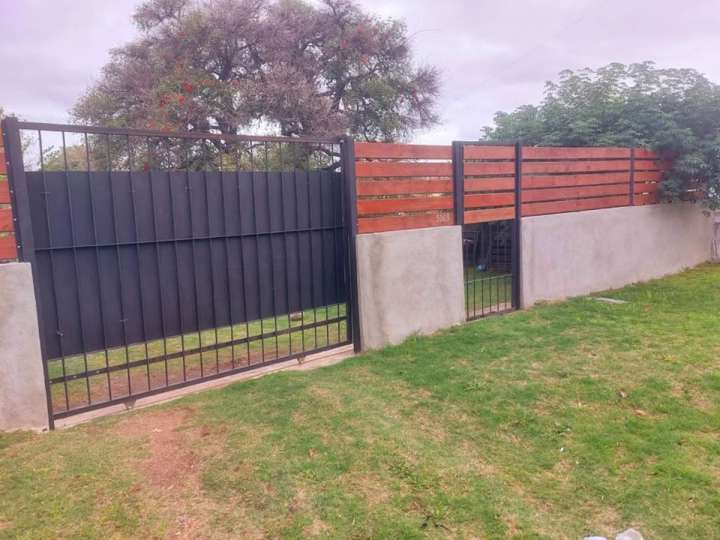 Casa en venta en Avenida Islas Canarias, Montevideo