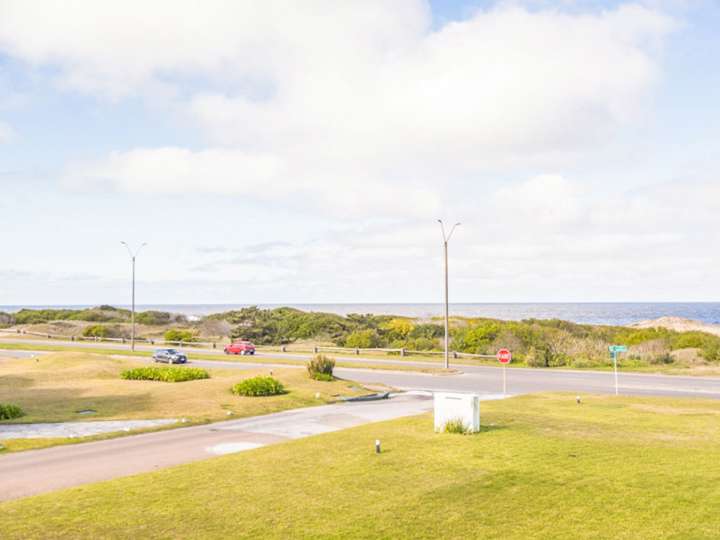 Apartamento en venta en De Los Claveles, San Rafael - El Placer