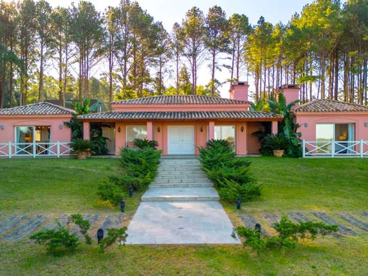 Casa en venta en Punta Ballena