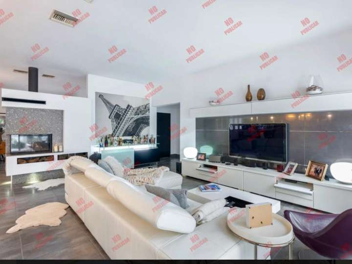 Casa en venta en Pinares, Maldonado