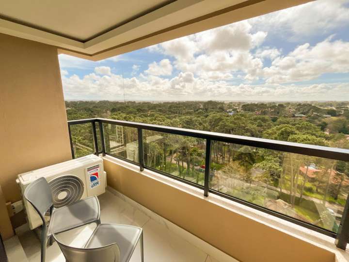 Apartamento en alquiler en Avenida Franklin Delano Roosevelt, Maldonado