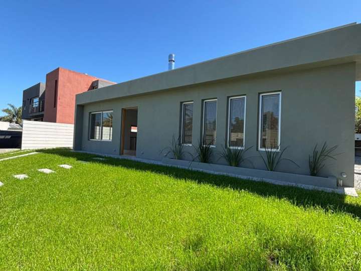 Casa en venta en Real de San Carlos, Colonia