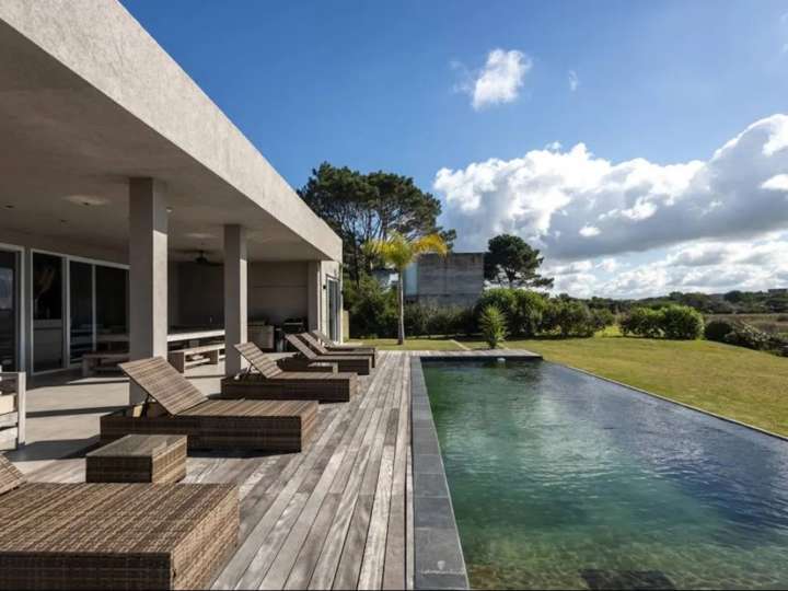 Casa en alquiler en Eurípides, Maldonado