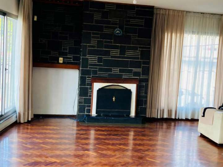 Casa en venta en Juan Cruz Varela, Montevideo