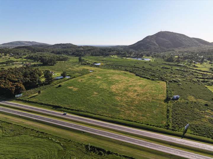 Granja en venta en Ruta Interbalnearia General Líber Seregni, Maldonado
