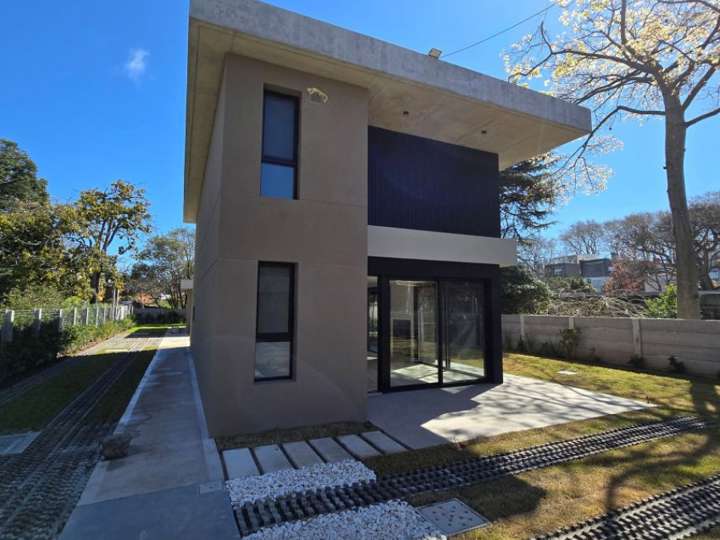 Casa en alquiler en Avenida General José María Paz, Montevideo