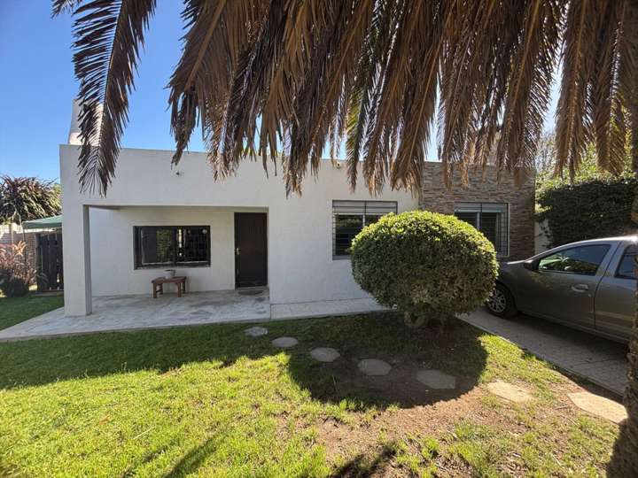 Casa en venta en Calle 27 - Las Riendas, Buenos Aires