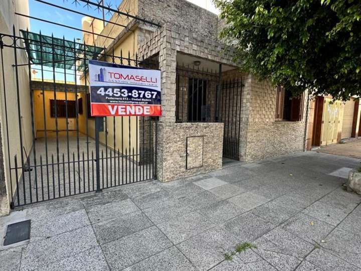 Casa en venta en Paunero, 1465, Buenos Aires