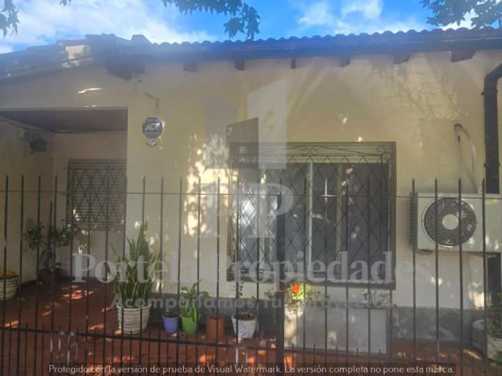 Casa en venta en José María Vilela, Buenos Aires