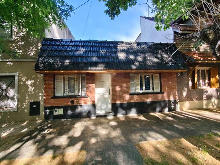 Casa en venta en J. E. Pedernera, 299, Buenos Aires