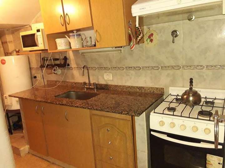 Edificio en venta en Avenida San Juan, 2302, Ciudad Autónoma de Buenos Aires