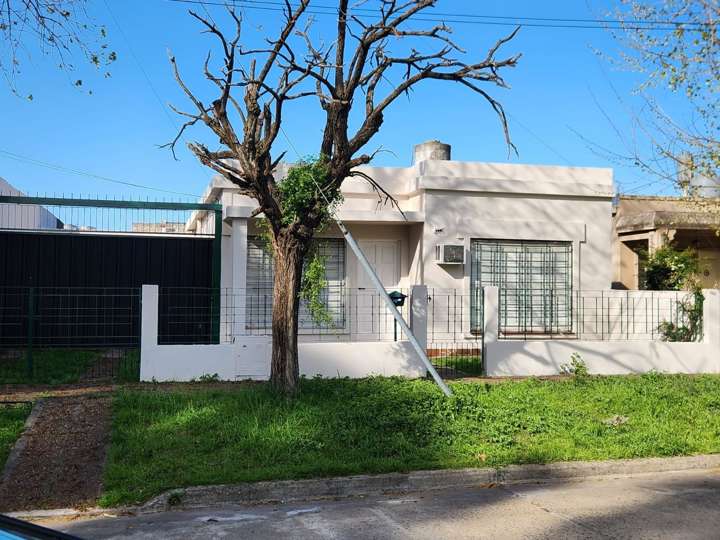 Casa en venta en Gervasio A. de Posadas, Buenos Aires