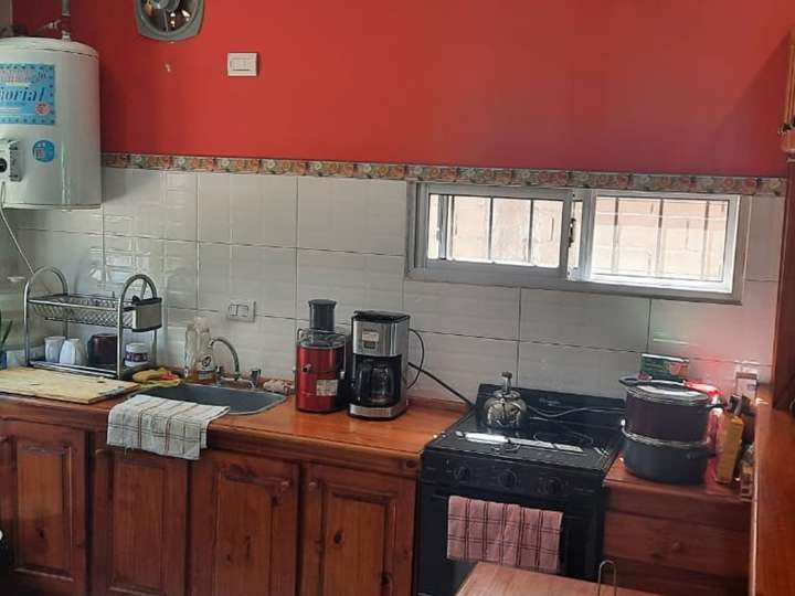 Casa en venta en Albert Einstein, Del Viso