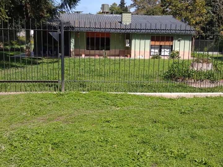 Casa adosada en venta en Juan XXIII, Baradero