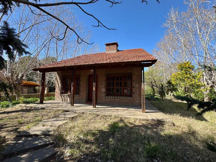 Casa en venta en La Rioja, Buenos Aires