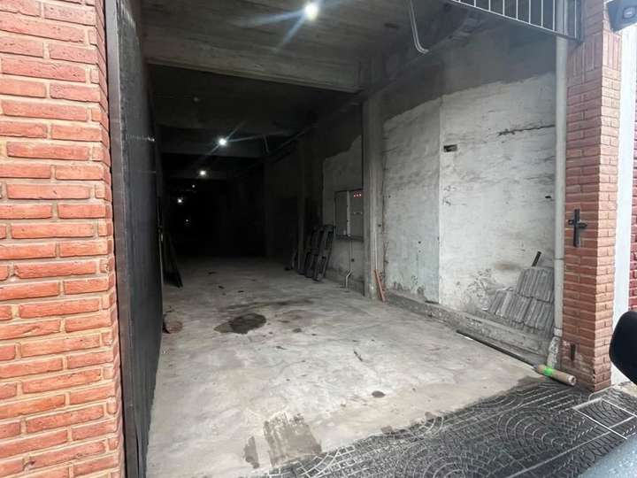 Comercial / Tienda en alquiler en Cabildo, 730, Buenos Aires