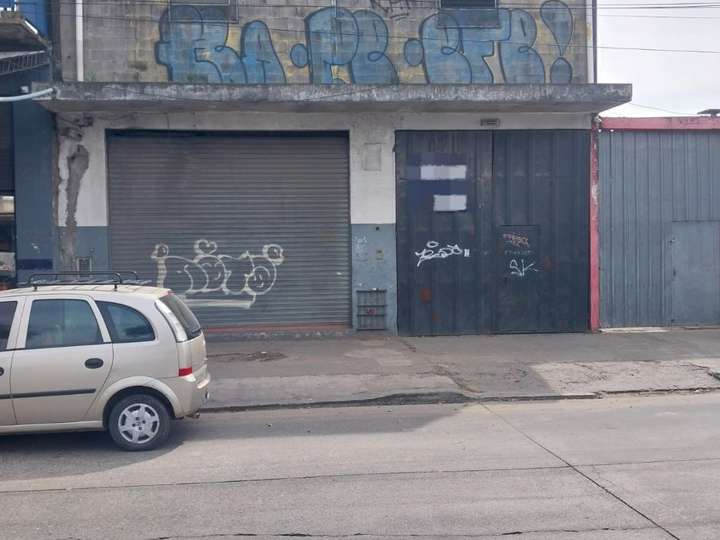 Comercial / Tienda en alquiler en Avenida del Sesquicentenario, Grand Bourg