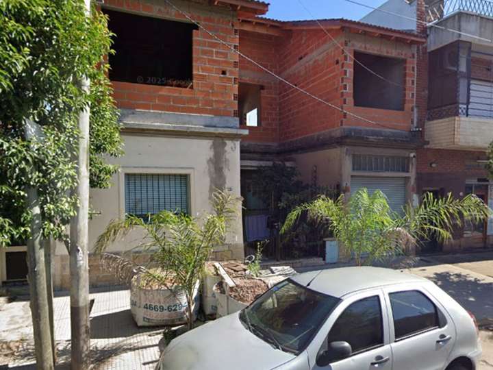 Casa en venta en Lisandro de la Torre, 1082, La Tablada