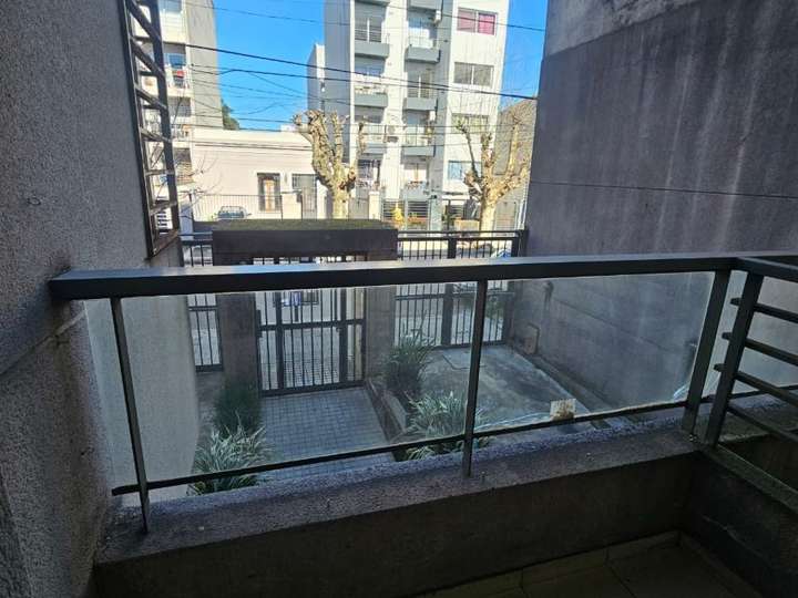 Departamento en alquiler en Suipacha, 170, Haedo